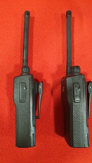 Pareja de Emisoras Motorola EP 450
