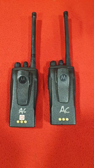 Pareja de Emisoras Motorola EP 450