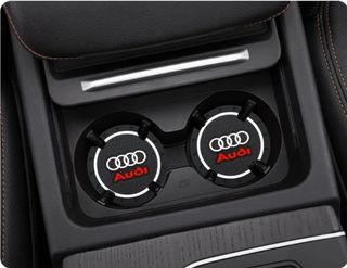 Almohadilla silicona con logo Audi antideslizante.