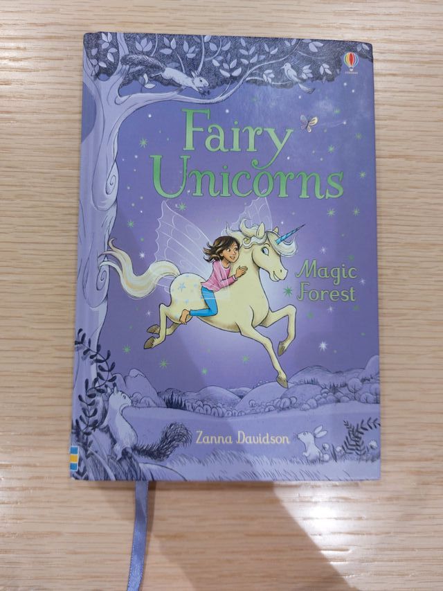 Libro "Fairy  Unicorns" en ingles. Tapa dura Nuevo