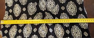 vestito leggero nero con motivi bianchi