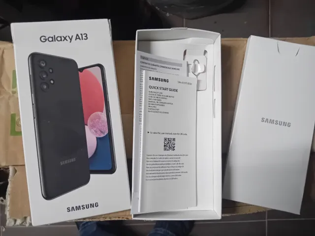 Lote cajas vacías de móvil