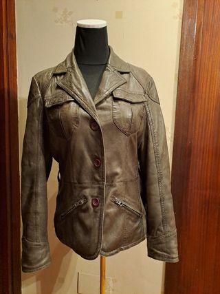 Chaqueta de piel 