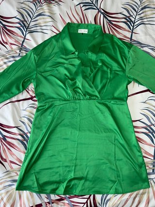 Vestido verde satinado talla XL