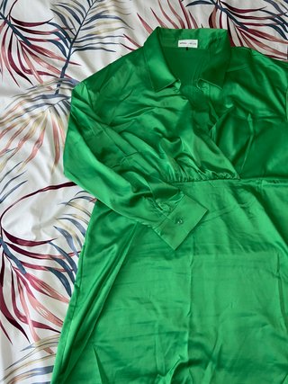Vestido verde satinado talla XL