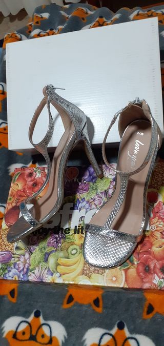 Sandalias plateadas New Look