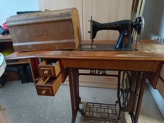 ALFA Máquina de coser Vintage