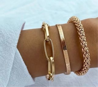 3 pulseras doradas muy femeninas