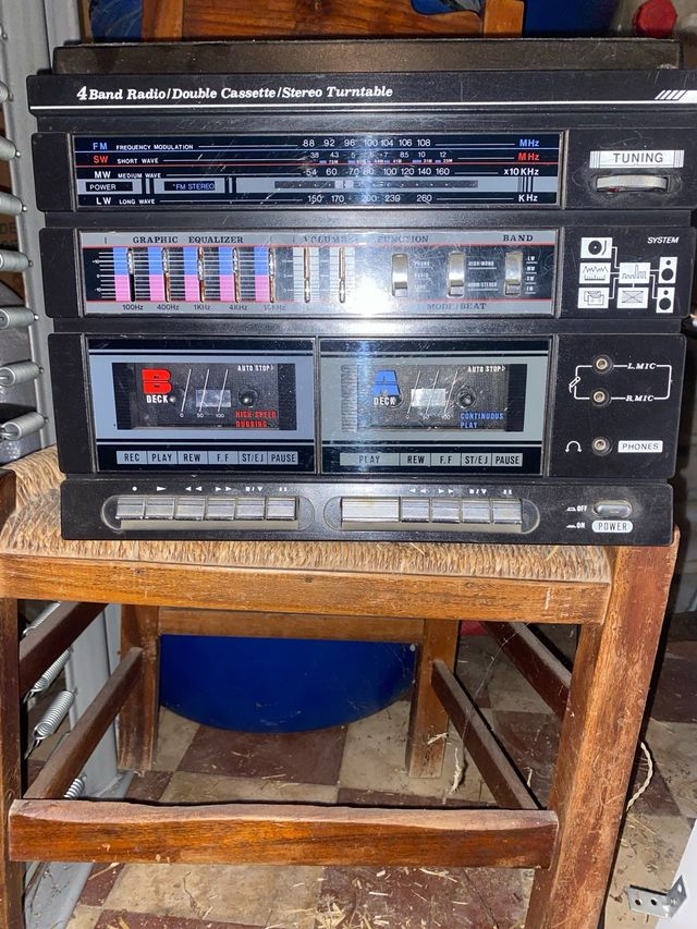 radio y disco de vinilo