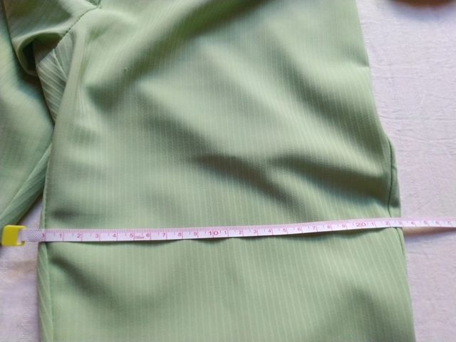 Pantaloni dritti verde pastello