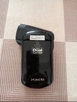 Camera SANYO dual foto e video CG20