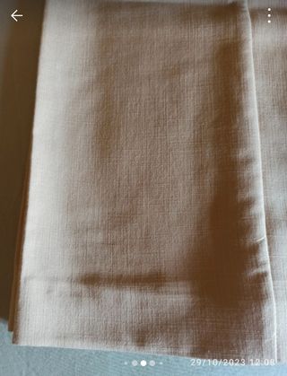 Pantalón de vestir pinzas. Zara