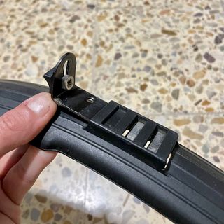 GUARDABARROS DELANTERO