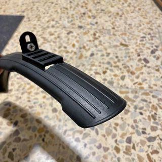 GUARDABARROS DELANTERO