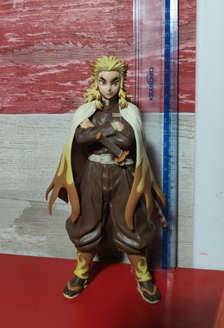 Figura anime de Rengoku. Demon Slayer