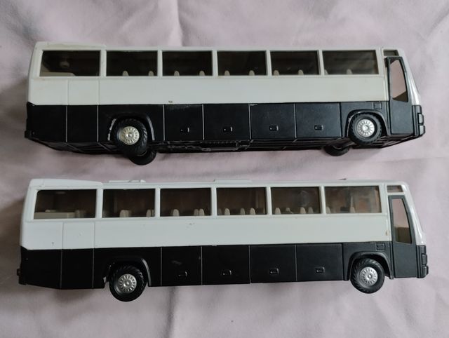 Autobuses Volvo Coach. JOAL. 1/50. Años 80.