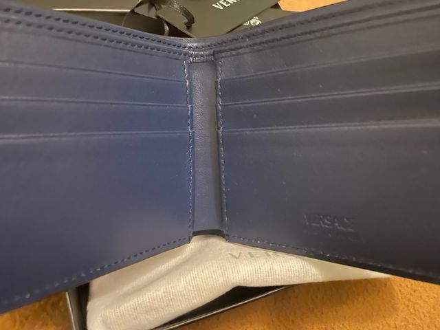 cartera Versace piel