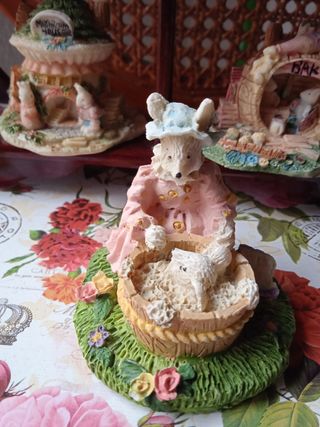 CHINA RATITA PRESUMIDA CON HIJO FIGURA COLECCIÓN