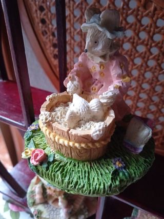 CHINA RATITA PRESUMIDA CON HIJO FIGURA COLECCIÓN