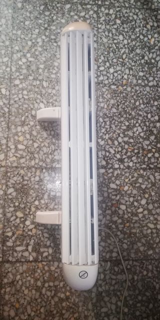 Radiador emisor eléctrico luz azul bajo consumo