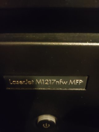 Impresora HP LaserJet M1217nfw MFP.