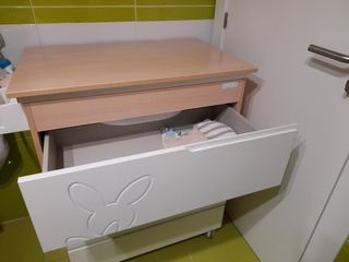 Conjunto de armario más cambiador bañera