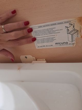 Conjunto de armario más cambiador bañera