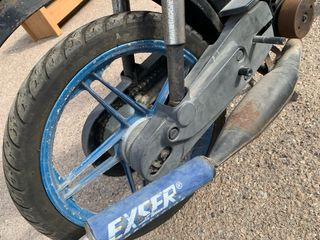 Moto Suzuki Mobilete