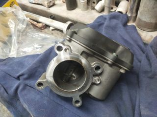 Cuerpo mariposa Seat vw