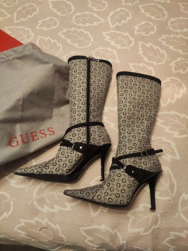 Botas GUESS