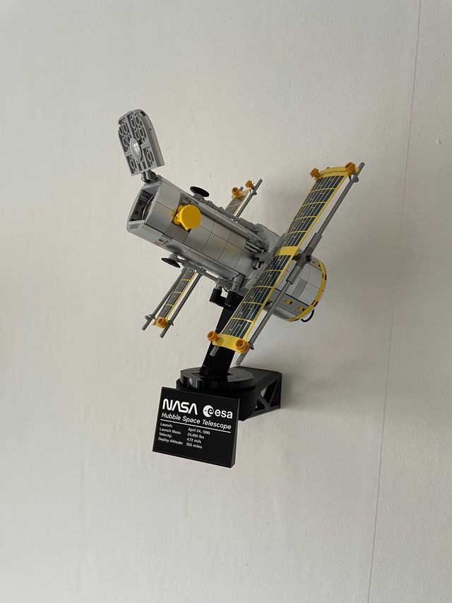 Soporte lego telescopio hubble