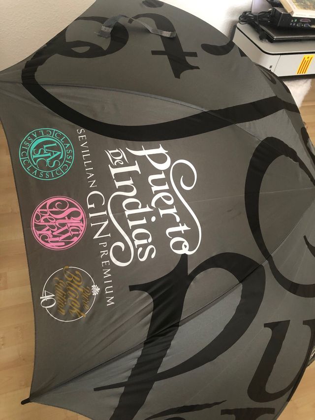 PUERTO de Indias. paraguas golf.