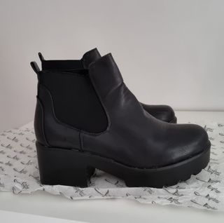 Stivaletti Chelsea con tacco a blocco