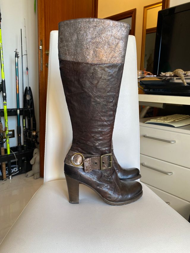 Vic Matie stivali al ginocchio marroni in pelle 35