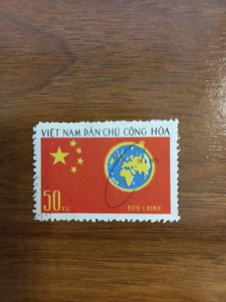 Francobolli "VIETNAM BUU CHINH"