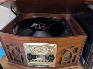 Tocadiscos de aspecto retro