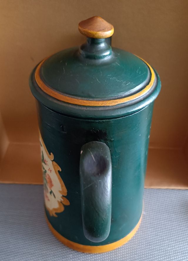 CAFETERA DECORATIVA DE ALUMINIO