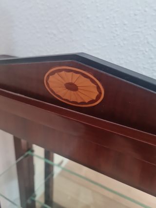 Mueble estanteria para coleccion  madera de caoba