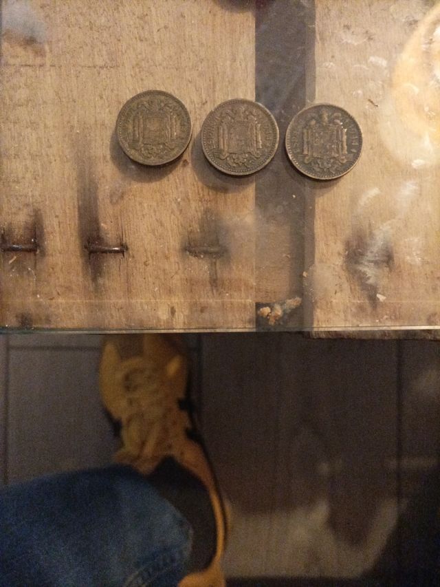 Moneda 100 pesetas ,50cts de 1963,25cts de 1937.
