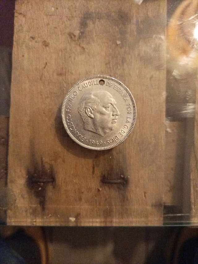 Moneda 100 pesetas ,50cts de 1963,25cts de 1937.