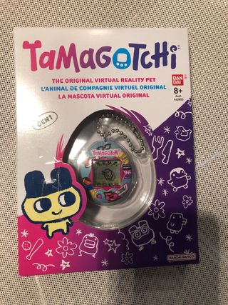 Tamagotchi original en su caja