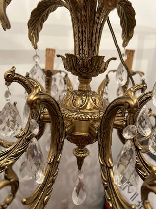 LAMPARA DE BRONCE FUNDIDO