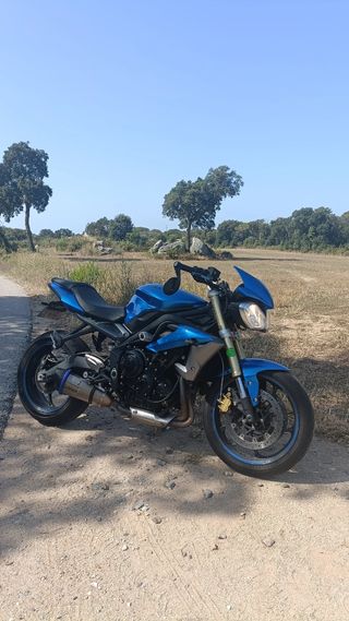 Triumph Street Triple 675 2014