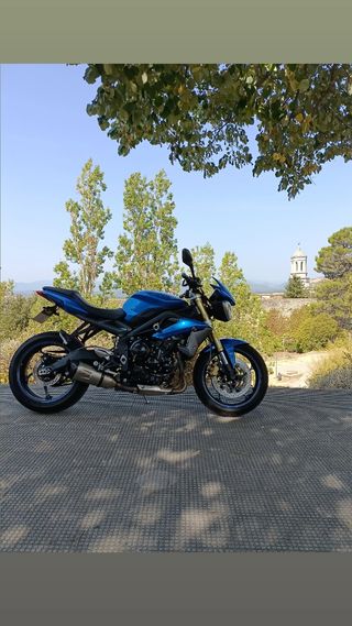 Triumph Street Triple 675 2014