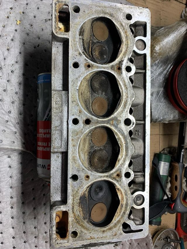 se vende culata de renault 8 o 12