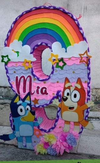 Piñata perro bluey