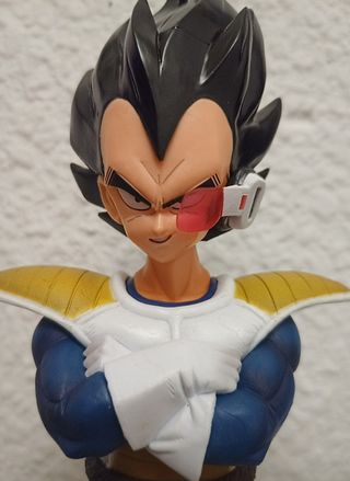 FIGURA GRANDE VEGETA 24CM ALTO BOLA DRAGON SAIYAN