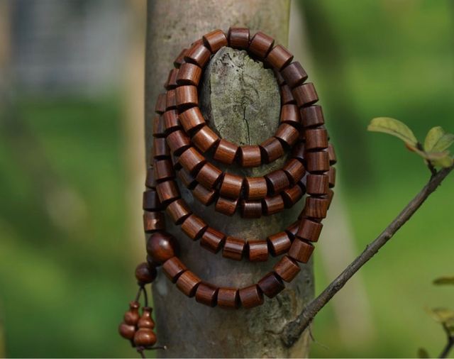 Japa mala madera de sándalo rojo