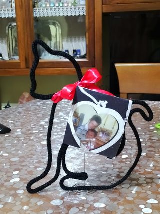 Portafoto realizzati in tricotin