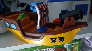 Maletin y barco pirata playmobil 1 2 3